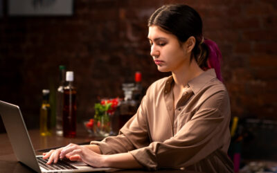 AI Writing Assistant Vs Human Writer What’s Better For Quality Content